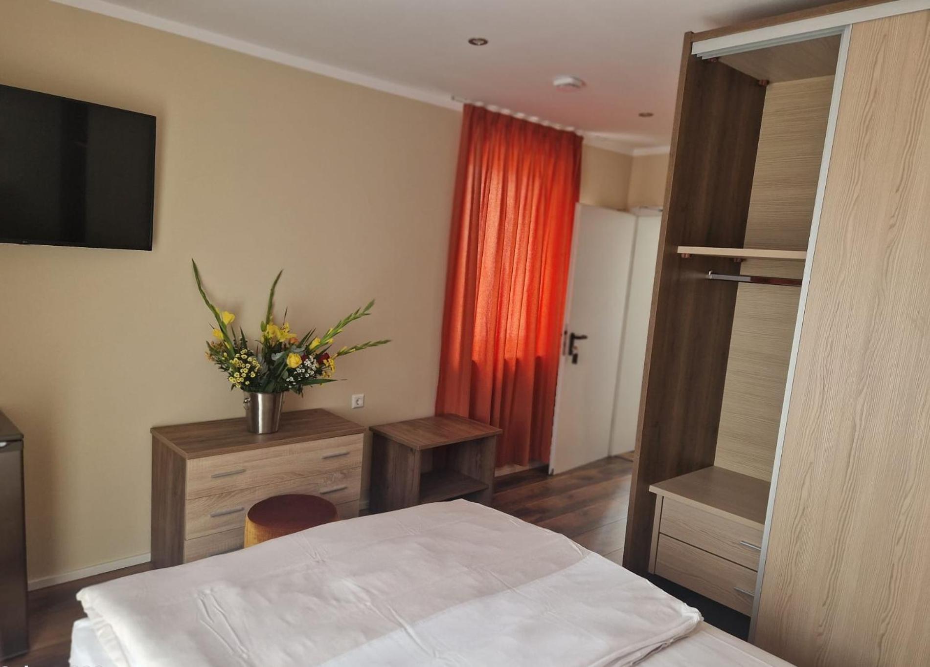 Hotel Post 尼尔廷根 外观 照片