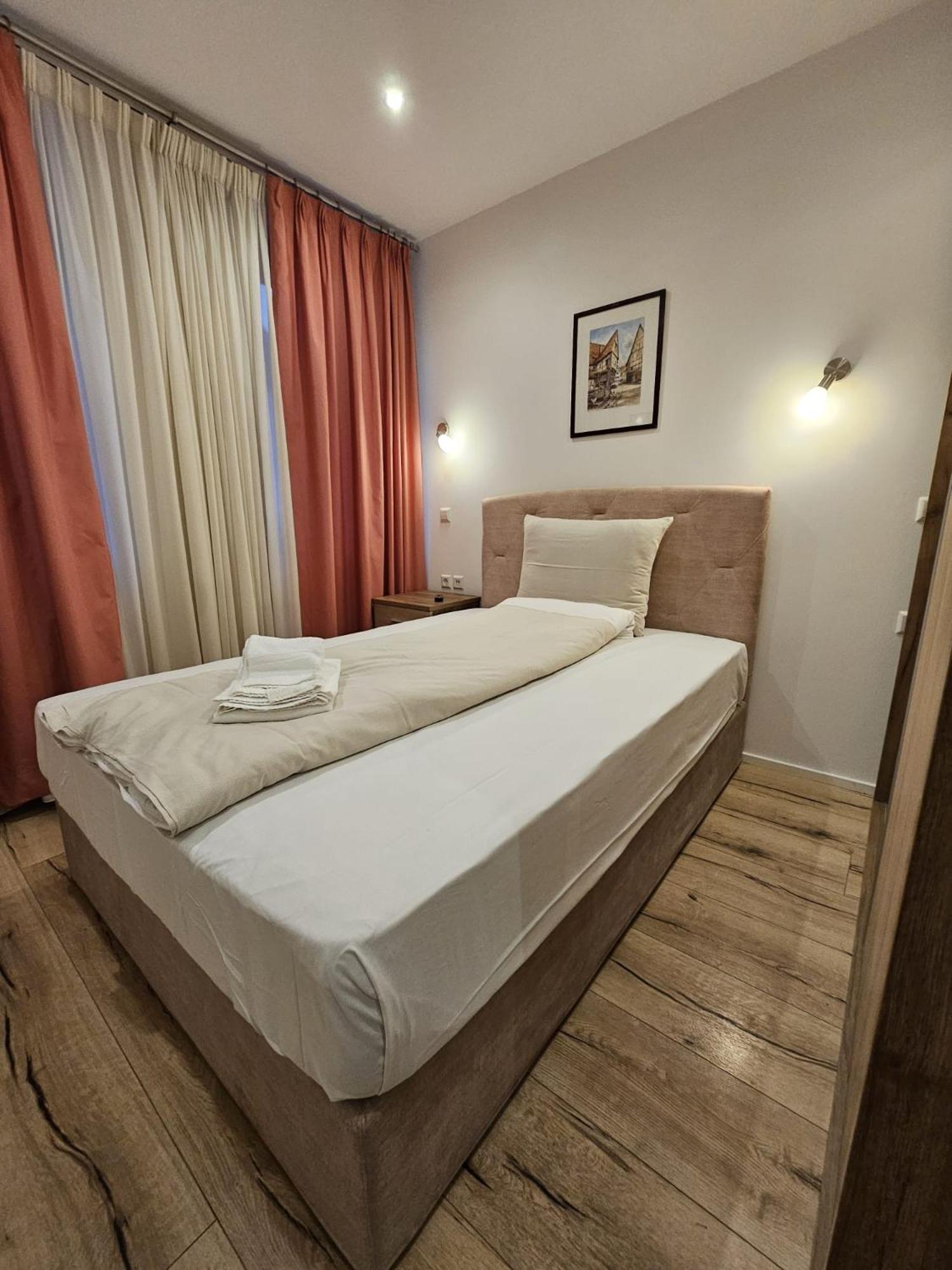 Hotel Post 尼尔廷根 外观 照片